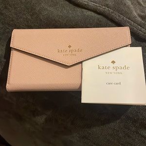 Pale pink gold Kate Spade iPhone 12/11 case magnetic closure new w care card.